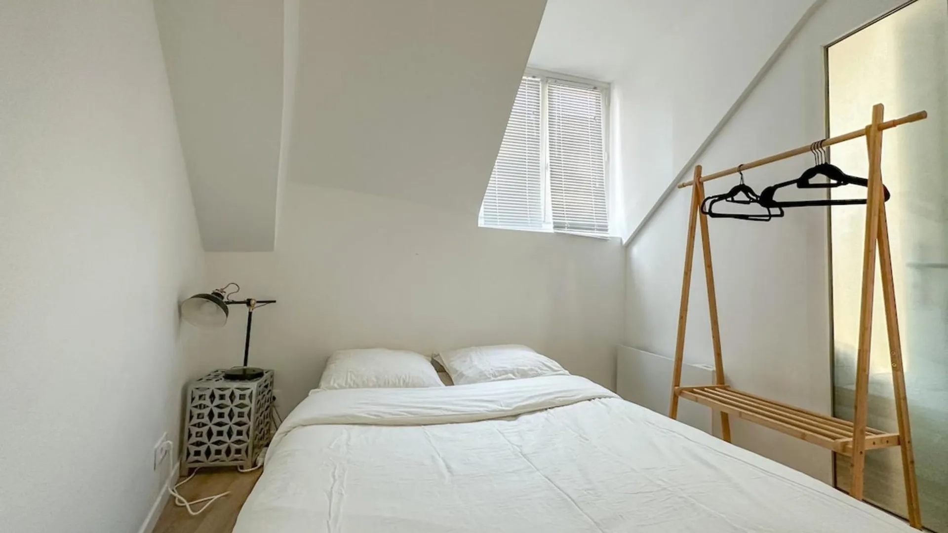 Flexliving - - Charlot * Paris