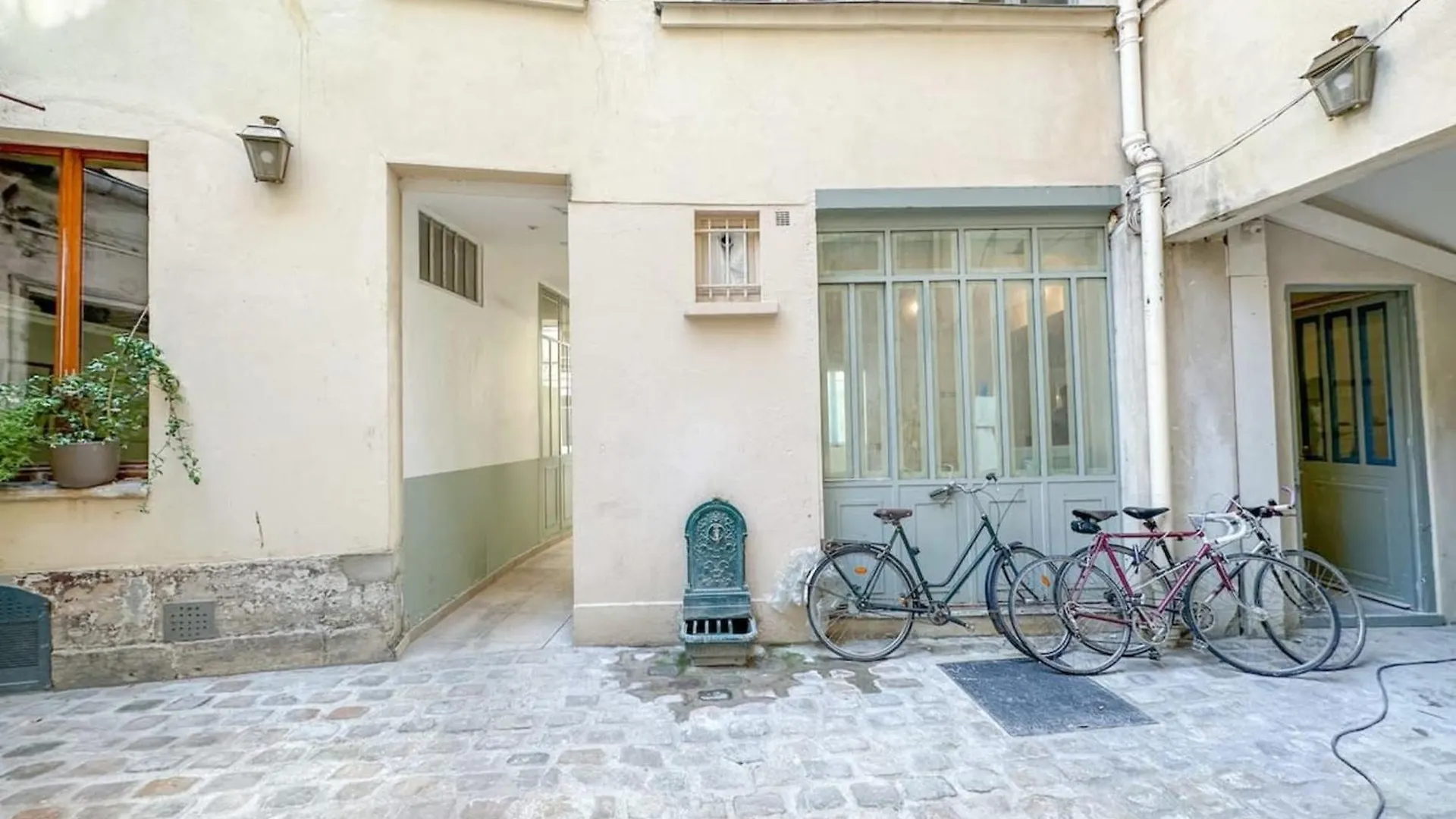 Apartment Flexliving - - Charlot